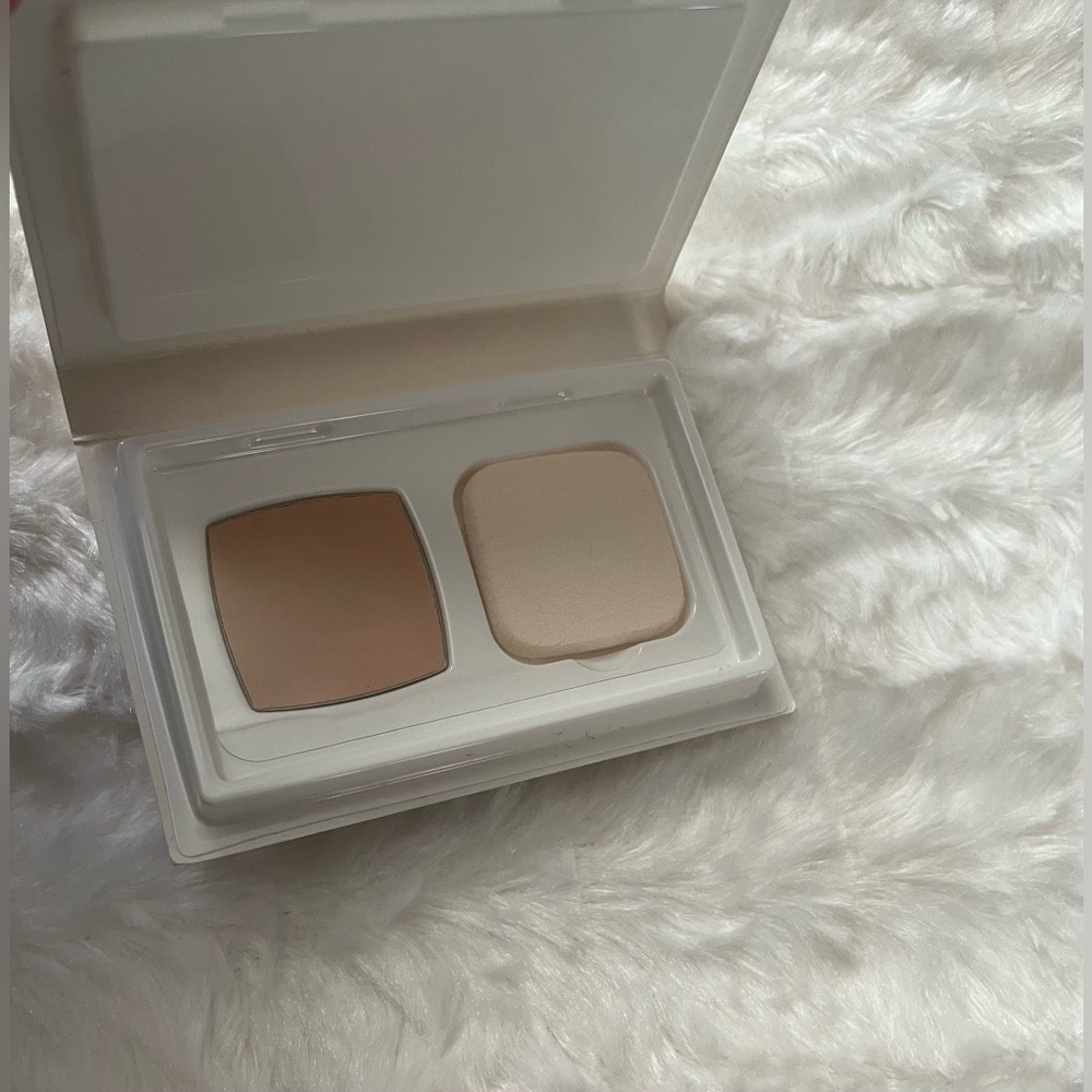 Chanel makeup samples - Picture 5 of 14